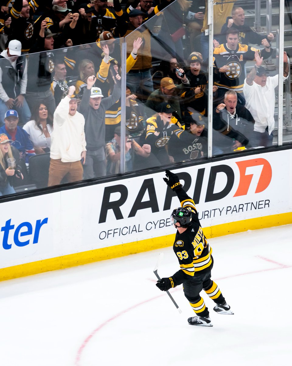 NHLBruins's tweet photo. A MINTY FRESH MORNIN' https://t.co/NlkkcpKuc5