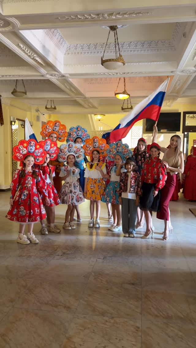 sambigothez's tweet photo. Russia Day https://t.co/a7WLzMTN7u