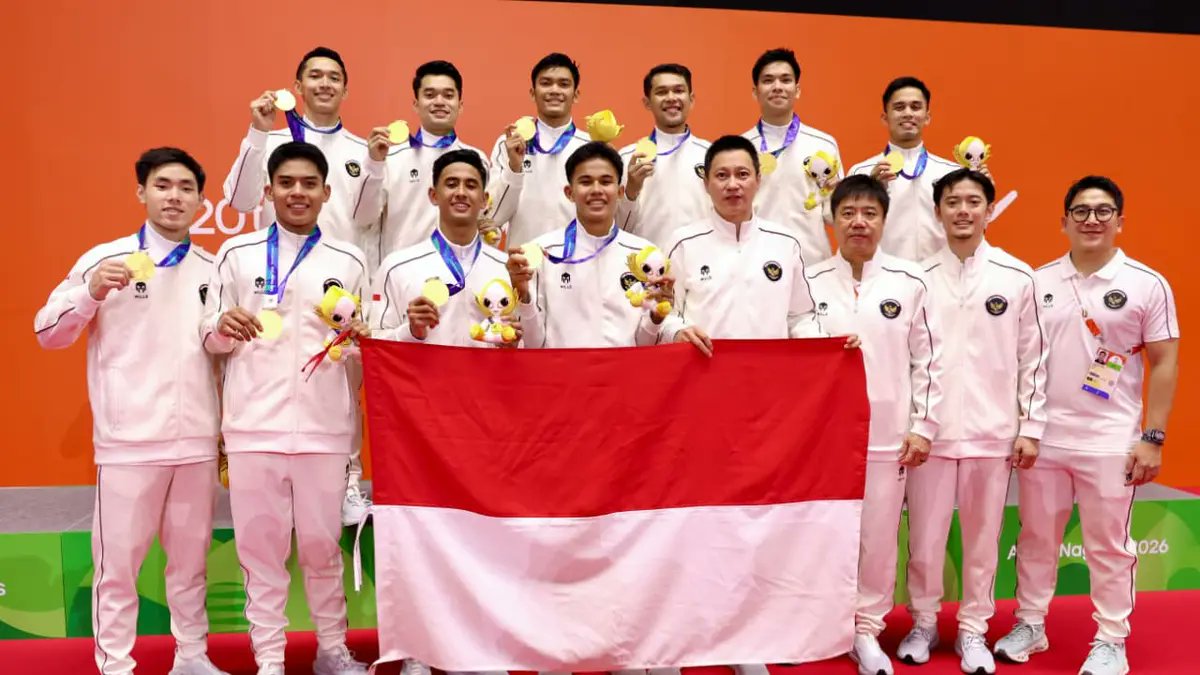 Lilhope11R's tweet photo. Semua punya medali 🏅 
Pas pulang ke Indonesia, tolong masyarakat yang baik dan budiman.
Berikan sambutan yang hangat dan meriah ya... Please!
Mereka hebat, mereka sudah berjuang.
Bukti Indonesia masih bergantung sama Bulutangkis.
.
Ajak keliling" boleh banget. https://t.co/6p4EXL5JNO