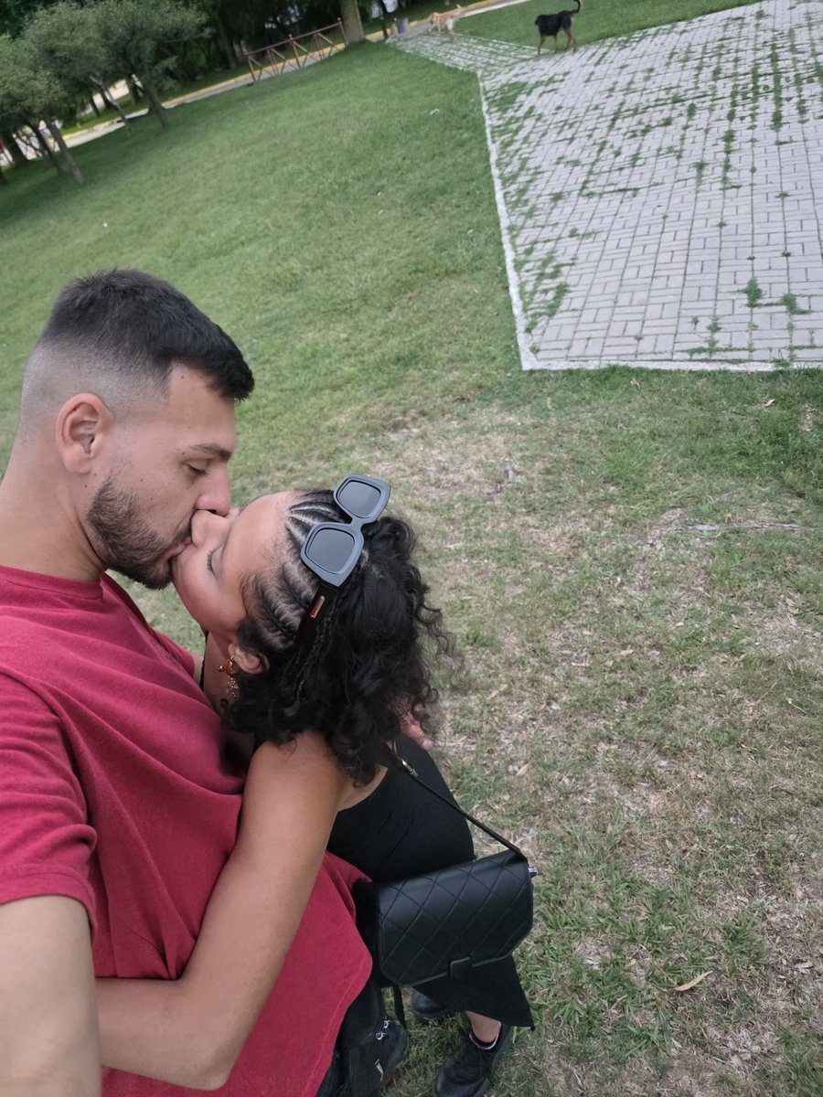 Kellerr_C20's tweet photo. Completamente agradecida por el hombre que tengo 🩷 https://t.co/RMj04VIUbr