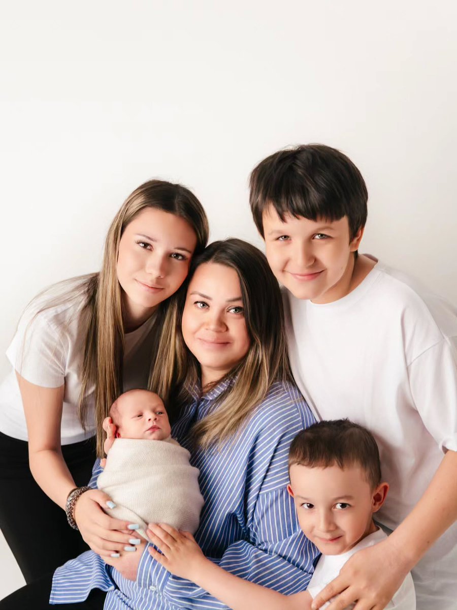 Geeorrgiia's tweet photo. Photo by Dmitry Kutuzov on August 26, 2026. May be an image of a baby and text. https://t.co/5KtzSGQKFn