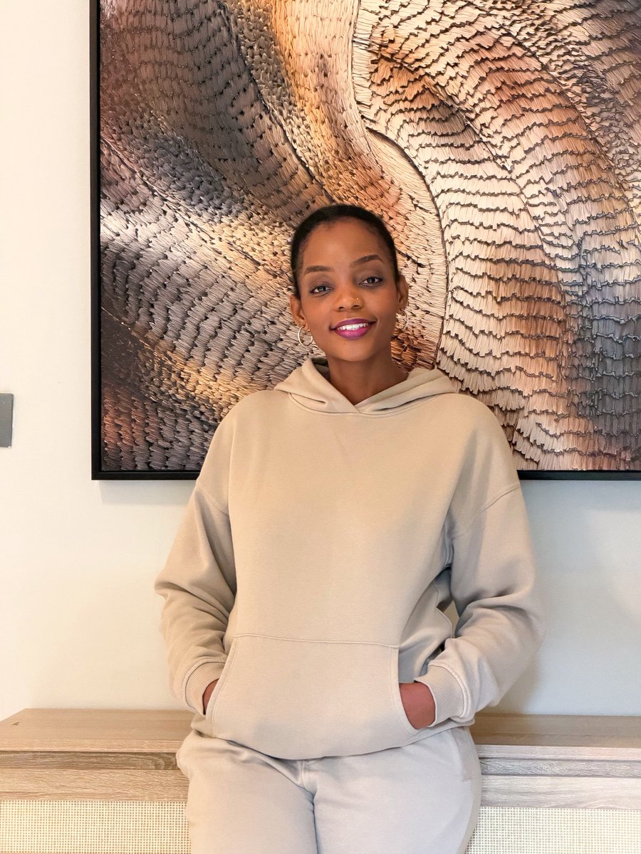TusiimeSheila's tweet photo. Stop apologizing for having standards. 
Tell them you need rest. 
Tell them you don't tolerate disrespect. 
Let them think you're too much. 
Be kind, be excellent, but never make your boundaries negotiable. 
You're allowed to take up space. 📌 

#Midweekcheckin https://t.co/lO6HZOKnGp