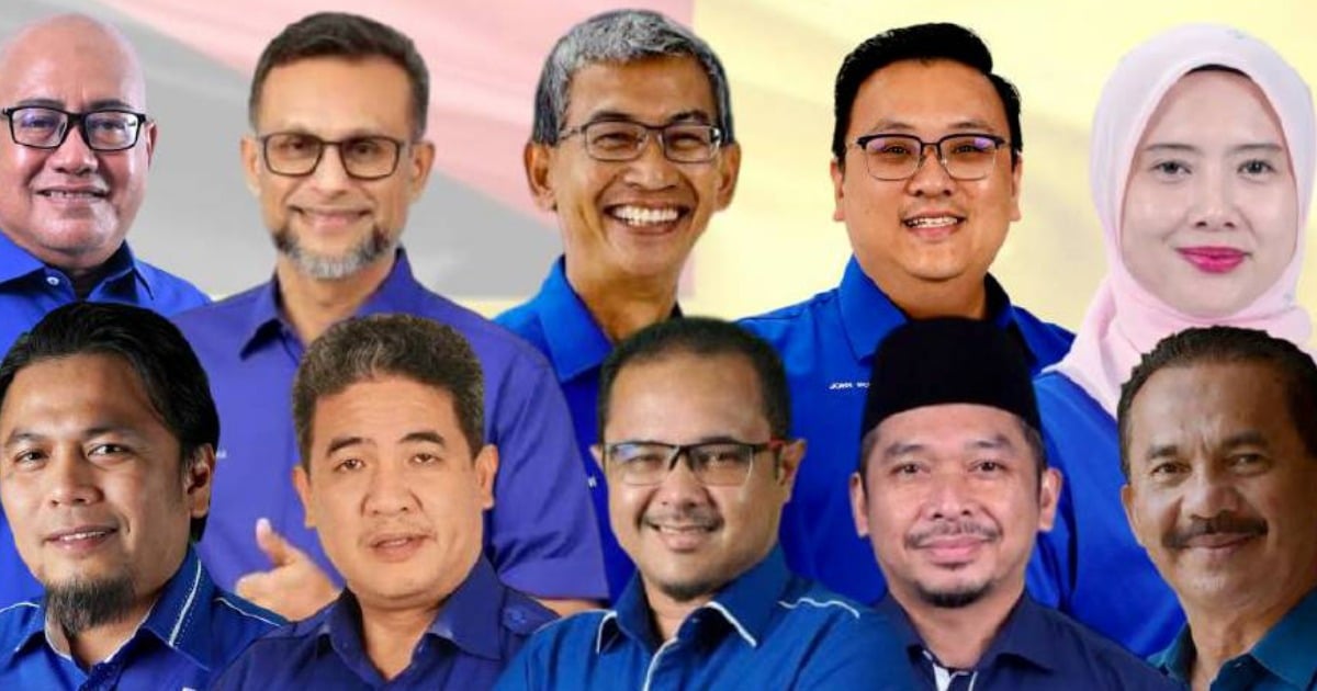 BuletinTV3's tweet photo. Kesemua 10 Ahli Majlis Mesyuarat Kerajaan Negeri (EXCO) Negeri Sembilan yang pelantikan mereka dibatalkan sudah memulangkan kenderaan rasmi masing-masing selepas menerima arahan daripada Setiausaha Kerajaan Negeri (SUK).

Mereka juga tidak lagi memasuki pejabat EXCO di Wisma Negeri sejak pewartaan pembatalan pelantikan berkenaan pada Khamis lalu. https://t.co/P5mwlkSeL3
