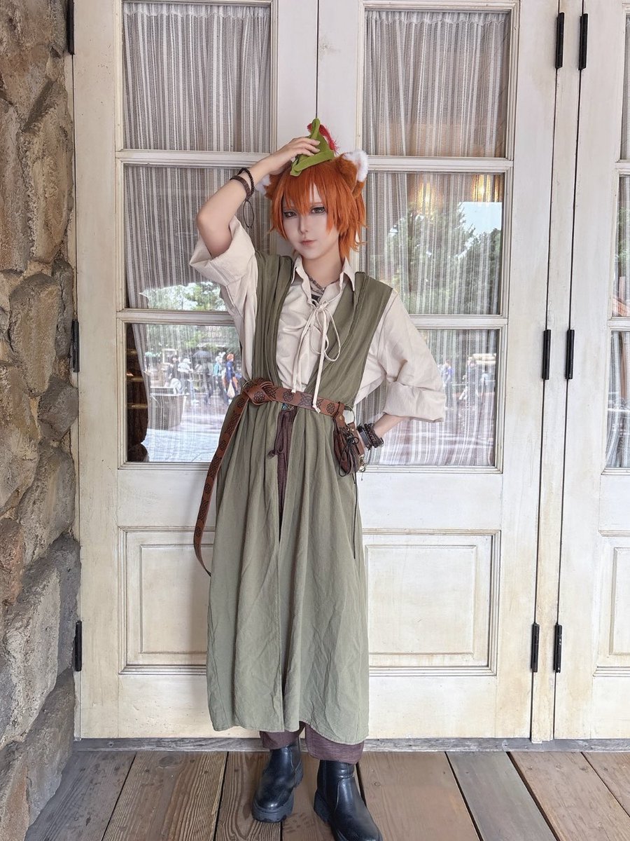 macharon_uzi's tweet photo. 念願のロ���ンフッドインパー！！🏰

#Dハロ仮装2026 
#ロビンフッド https://t.co/PC3fG1wi0A