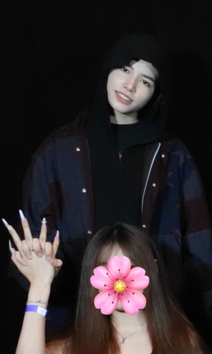 louispile's tweet photo. 🥺🥺 genggam tangan🥺🥺🤭 https://t.co/Z5mK22LYQ8