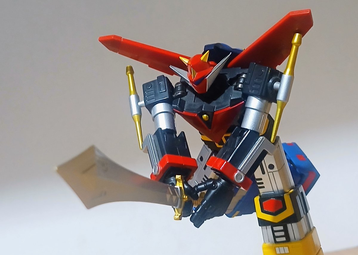 Desunutz1's tweet photo. Mechtember day 29
I don't know who god sigma is,but i really like his desing,and yeah i know he looks like voltron,but the convination of primary colors looks better in him,this figure looks and moves great,and the daicast on the legs it's a good deatail.
#toyphotography https://t.co/alH5Gy55Wq