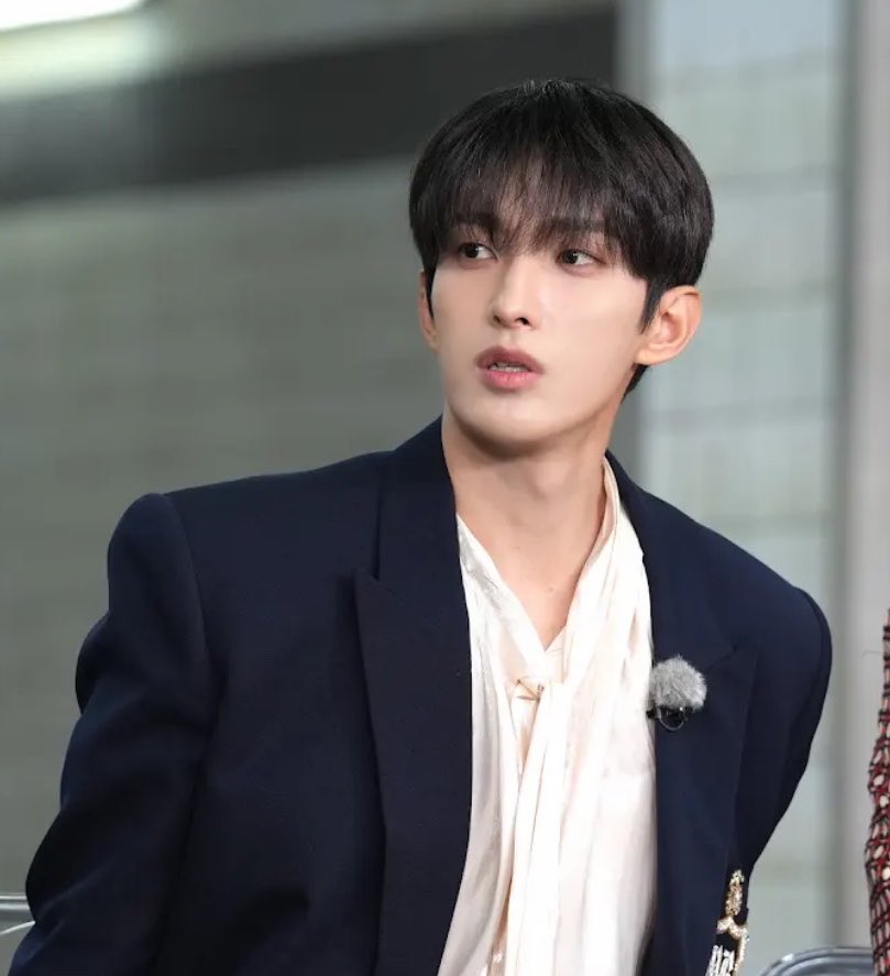 KyeomsBaekery's tweet photo. DOKYEOM FOR TODAY’ GGOYO-ILER! #도겸

WHAT A PRINCE… https://t.co/dgUaPK9XOt