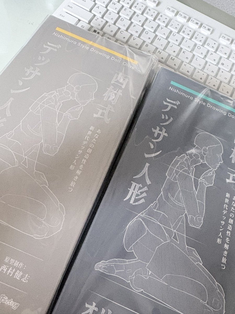 KNCW___'s tweet photo. 春頃予約してからずっと楽しみにしてたデッサン人形がやっと届いた✨😭軽くポーズ取らせてみたけどめちゃくちゃ良い😭 https://t.co/sLofyoQilN