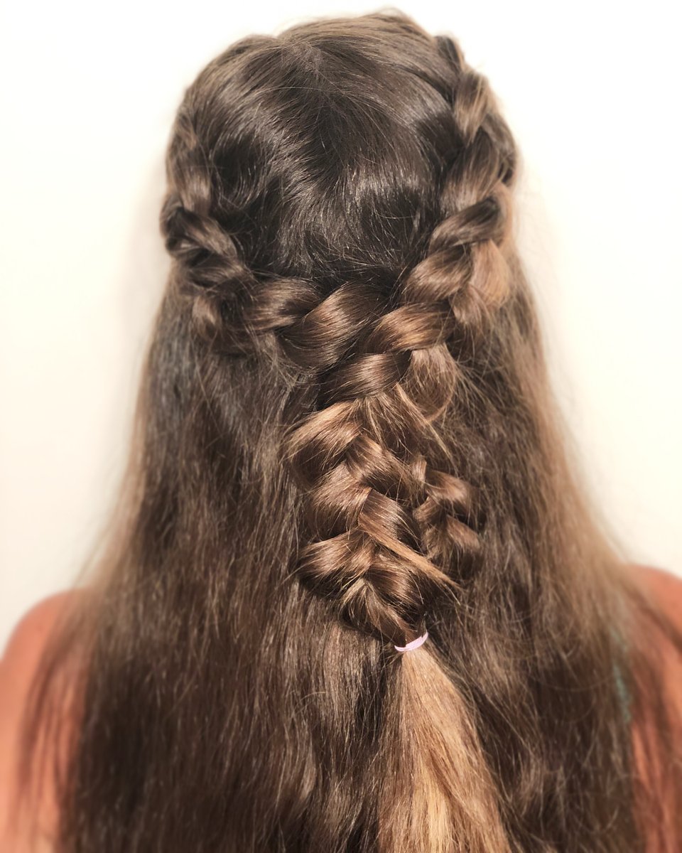 Sub_Dialekto's tweet photo. We spent the day at the waterslides, so my hair was in a ponytail all day. I only tried Day 10’s style tonight! Dutch braids and stretching them are still a challenge, but this month-long challenge is seriously leveling up my everyday hair. https://t.co/g0LIdxSU7h