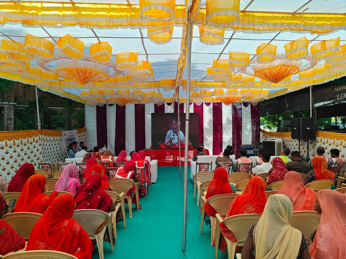 SirohiMunicipal's tweet photo. स्वच्छता ही सेवा अभियान 2026
नगर परिषद सिरोही द्वारा स्वच्छता ही सेवा अभियान 2026 के अंतर्गत सफाई कर्मचारियों के स्वास्थ्य परीक्षण हेतु मेडिकल कैंप का आयोजन किया गया।
#SwachhtaHiSeva
#swachhbharatmission
#sfaimitra #dlb
@LSG_Rajasthan @PMU_SBM_RAJ @SbmUrban @mygovindia @SmdsbmU https://t.co/b4sxx2iNWn