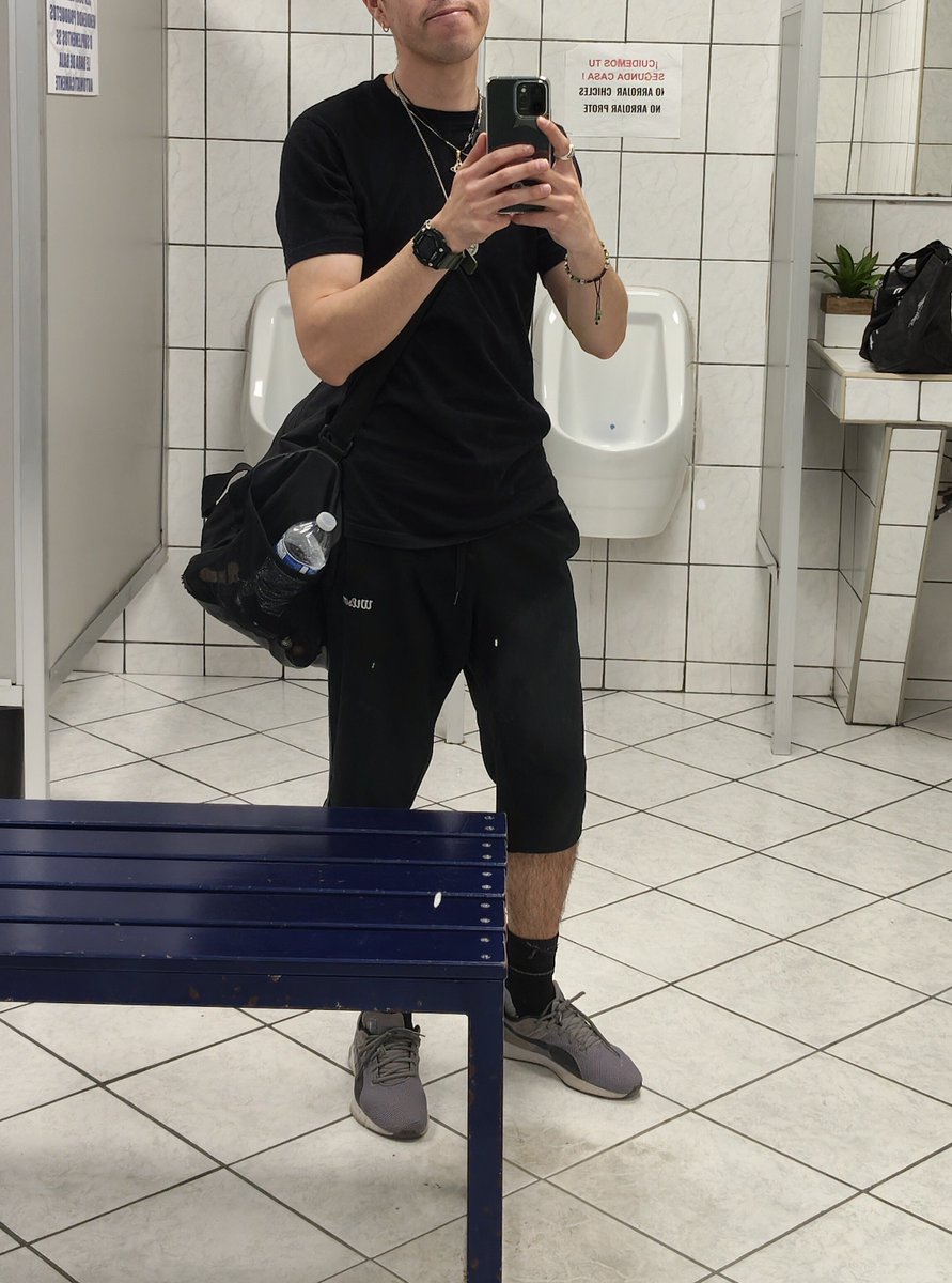 harleytj666's tweet photo. #grindr #tijuana #gay #dotado #precio https://t.co/kKmn0HVFZZ