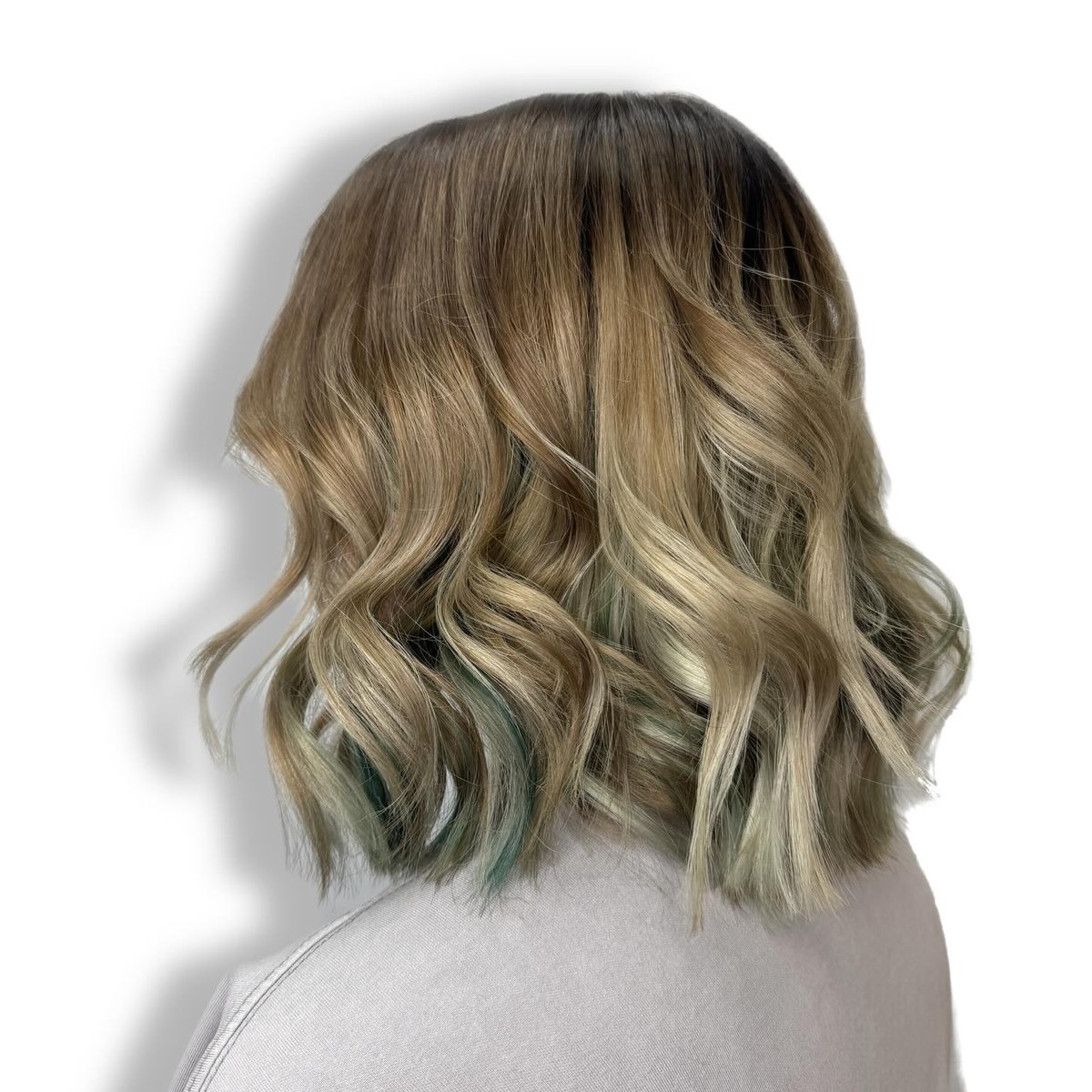 sucettfc's tweet photo. Talk about a transformaaaaaation! She not only donated her hair but completely changed her entire vibe! https://t.co/T2Bbl0lJ6L