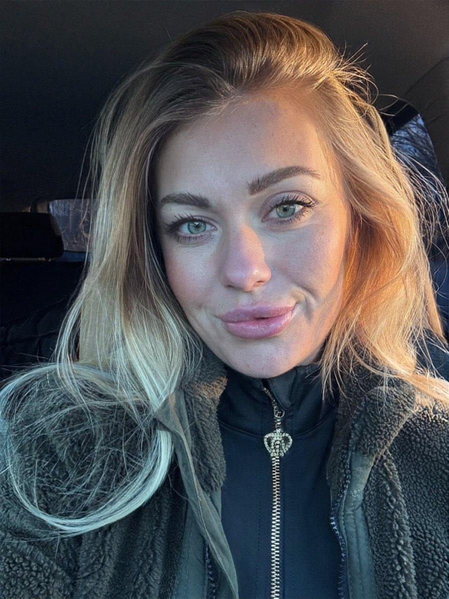 Anna_Reynoldz's tweet photo. Frosty Days 🥶 https://t.co/kpQTrV4tRj