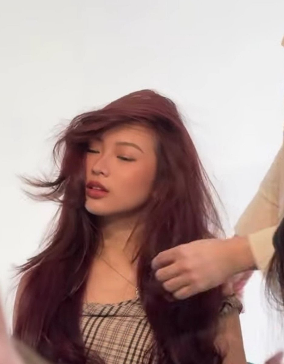 __allforjaja's tweet photo. pretty visuals of gela sa gantong hairstyle 😍 https://t.co/H281wKkGwP