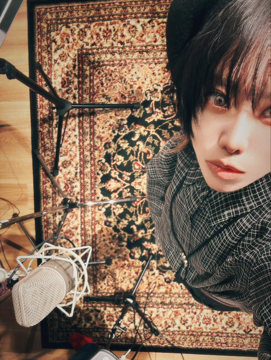 valshe9's tweet photo. 今日はRec
喉はもう全快 よい録り進んでます https://t.co/I2C1vDmlJN