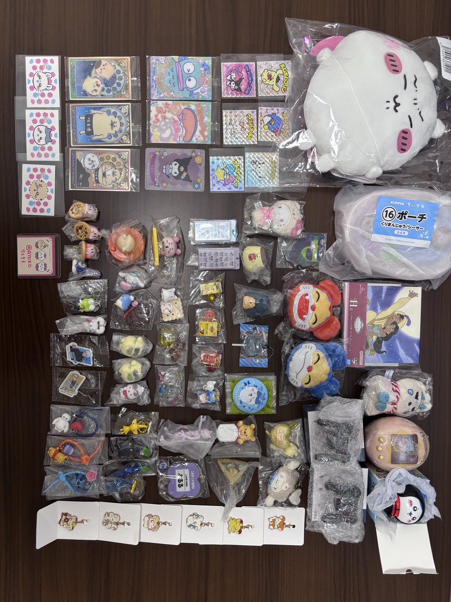 RYOKO7253's tweet photo. めじるしアクセサリー交換
だらけくじ　エニマエ　ガチャ　ノベルティ

譲→画像
求→なんでも検討ご提示下さい
　　ちいかわ、ポムポムぷりん、くりまんじゅう
　　推し https://t.co/ezgThit6xZ