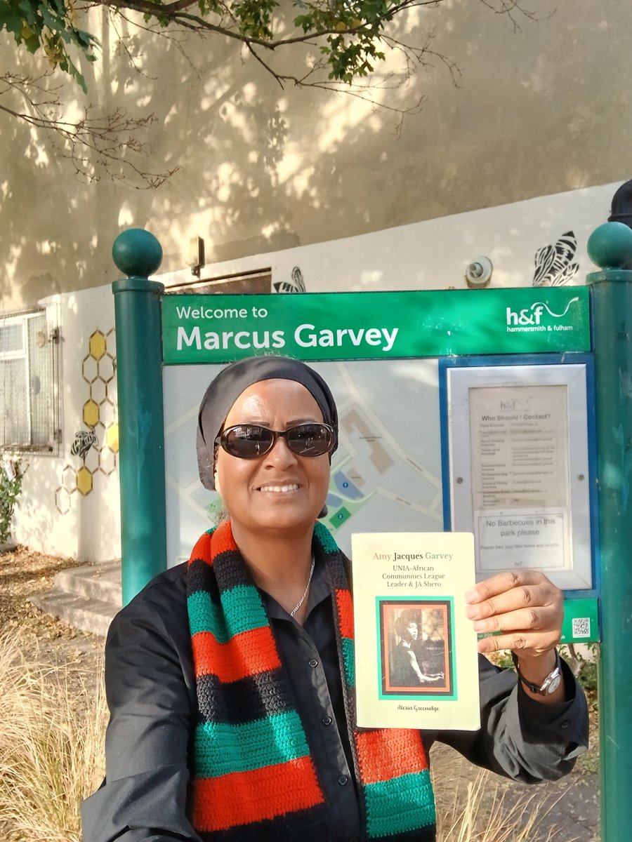 AmixedJamaican's tweet photo. Greeting 💫 @JJyabbas Thank ❤️🖤💚 you for your RT support for the Marcus Garvey effigy in #Tottenham &amp; now a partial victory!  https://t.co/QWnz4iNxi5 https://t.co/Smr4rEyUs2