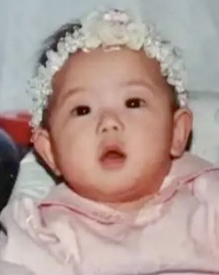 jisoophoric's tweet photo. 🥹🎀 https://t.co/ttpzhogiG3