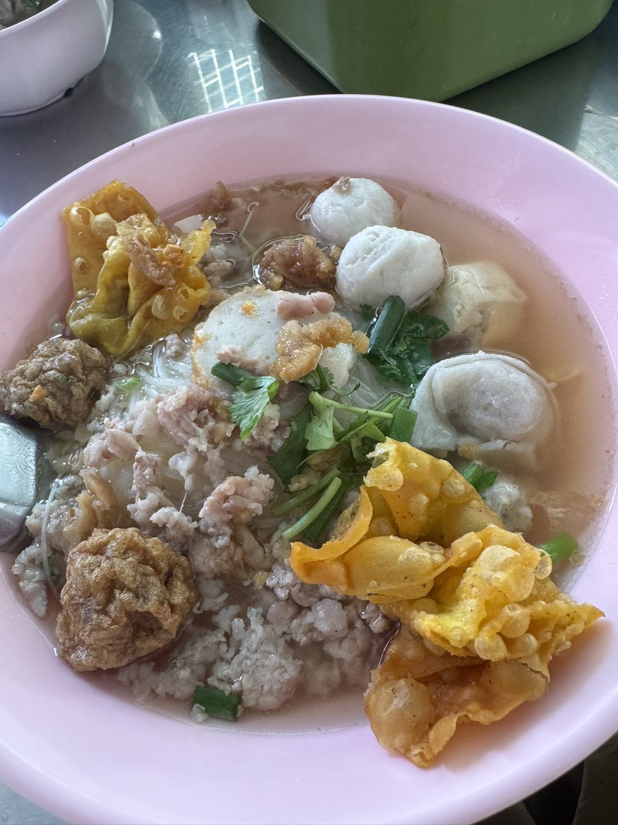 honneylucy's tweet photo. ใครยังไม่กินมื้อเที่ยง ไม่มีไอเดียคัดลอกได้ค่ะ😋👍🏽 https://t.co/GpfTmt10U1