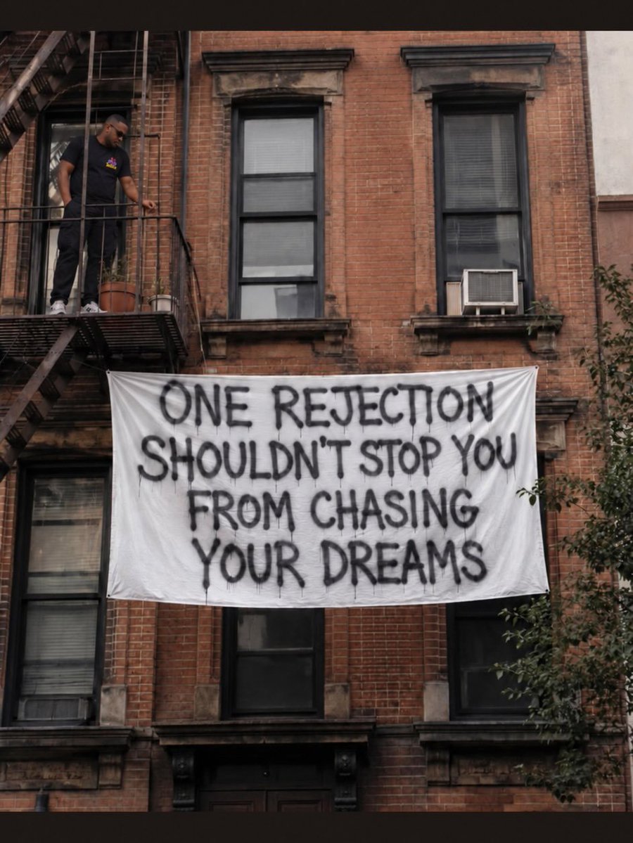 ManOfTruth__'s tweet photo. Good morning morning my mutuals 
Today is another day to remind you that 'ONE REJECTION SHOULDN'T STOP YOU FROM CHASING YOUR DREAM'
#STAYACTIVE✅💯
#STAYBLESSED 🙏 https://t.co/7PYv57oeHz