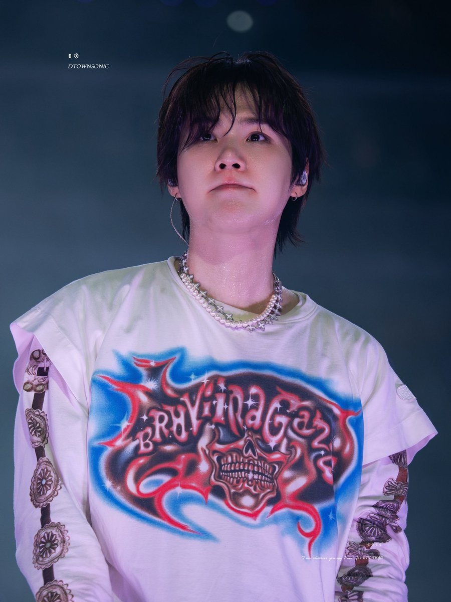 _suga_loveme's tweet photo. 윤기시🖤 https://t.co/H7Xlj1nM5N