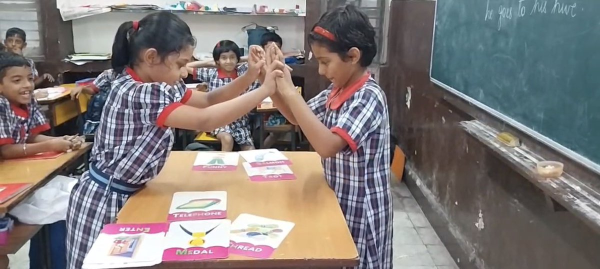 kv2colabamumbai's tweet photo. Read, Learn & Have Fun! 📚✨
Joyful, play-based reading activities make foundational literacy engaging—building phonics, vocabulary, comprehension and confident young readers. 🌈👧👦 #FoundationalLiteracy #FLN #NIPUNBharat #ReadingForFun #KVS
@KVS_HQ @KvsMumbai https://t.co/ECaV3PfUWx