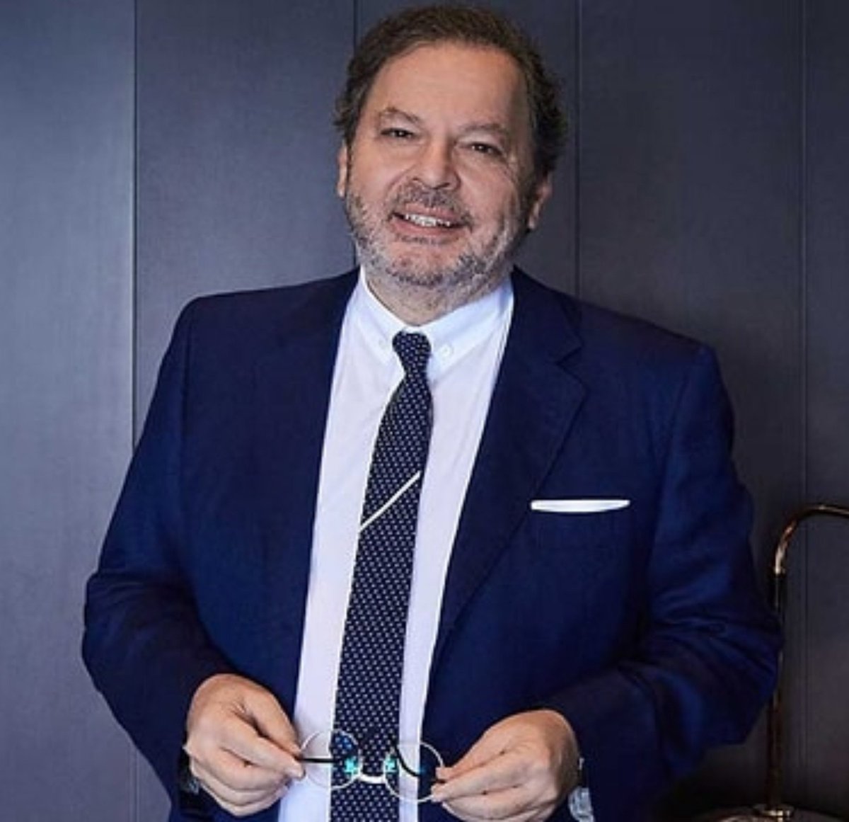 Piyasa1071's tweet photo. #BALSU Balsu Gıda patronu Cüneyd Zapsu, 7.500.000 adet Balsu Gıda payı satın aldı. https://t.co/Z8nVLjq7Wj