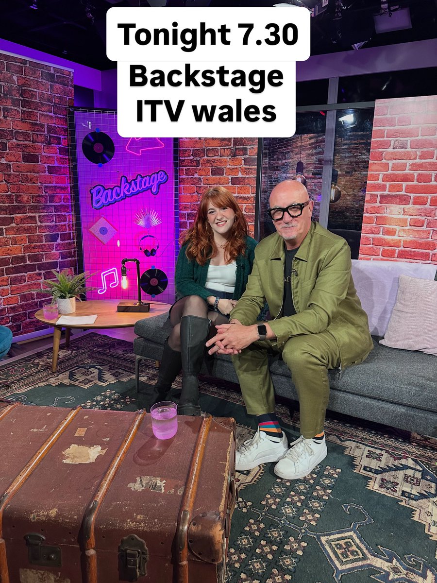 malpope's tweet photo. Tonight @itvwxWales 7.30 #backstage @BonnieTOfficial https://t.co/JWrCvxA5SU