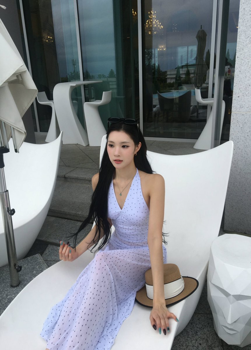 H2H_INA's tweet photo. 260930 #JUUN weverse post

I LOVE SUMMER 🏖🩵

#Hearts2Hearts #하츠투하츠 #H2H
@Hearts2Hearts https://t.co/YPevoYskQA