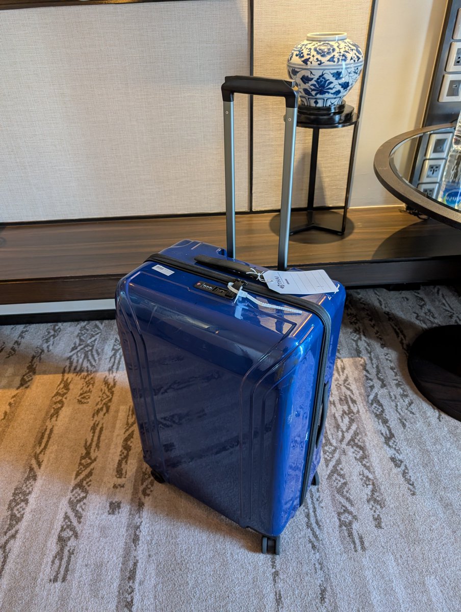 popper999999's tweet photo. そして3日振りに荷物と再会！
日曜に別れて水曜に会えた！ https://t.co/HLbtIk7xBb