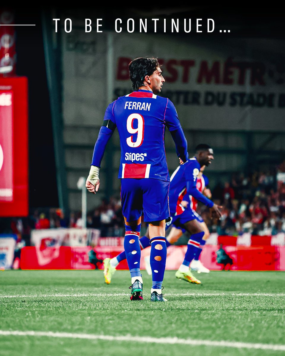 Ligue1's tweet photo. Des débuts rêvés pour @FerranTorres20 à Paris ✨ https://t.co/iuSXp9yCtY
