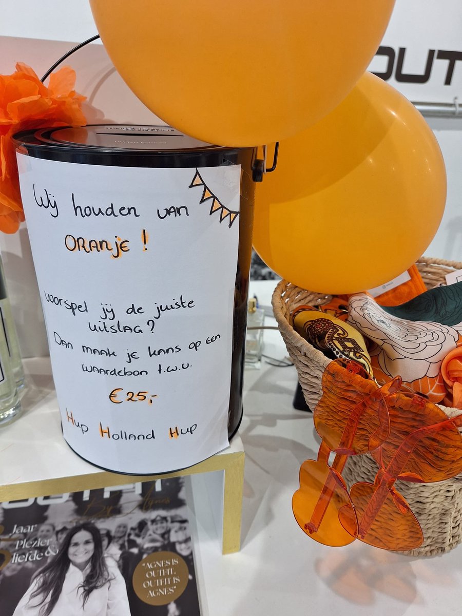 valeriabom's tweet photo. Photo by OUTFIT Veendam on June 15, 2026. May be an image of a banner, laundry basket, and balloon. https://t.co/Ru6u5KuHHP