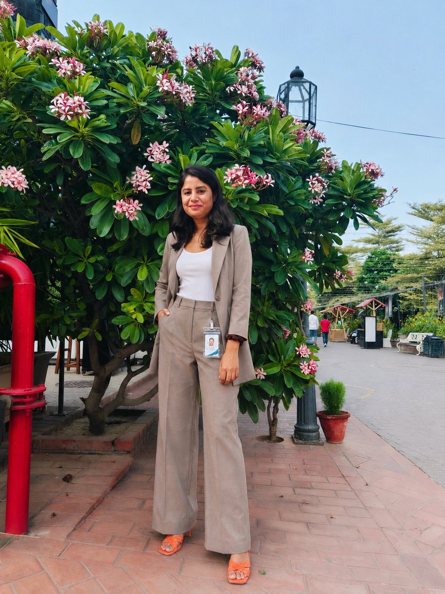 Shraddhaship's tweet photo. Hey @X 👋

looking to connect with people building online in:

AI
SaaS
startups
marketing
sales
content
growth
LinkedIn

share what you're working on below.
let’s connect, support each other &amp; get some traffic flowing 🚀 https://t.co/V3mrf63DZ1