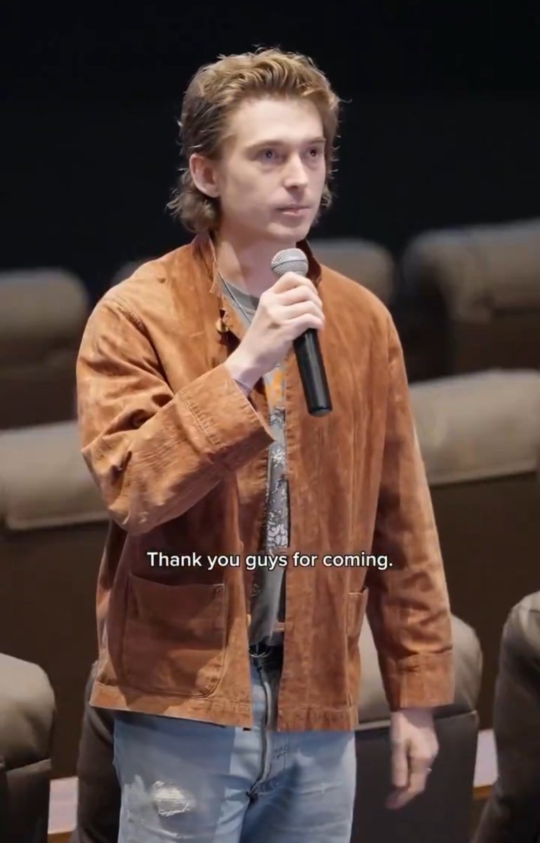 sarahkyle7's tweet photo. Austin Abrams At A Screening Of WhaleFall.
#Whalefall https://t.co/TBj9Vcwg2F