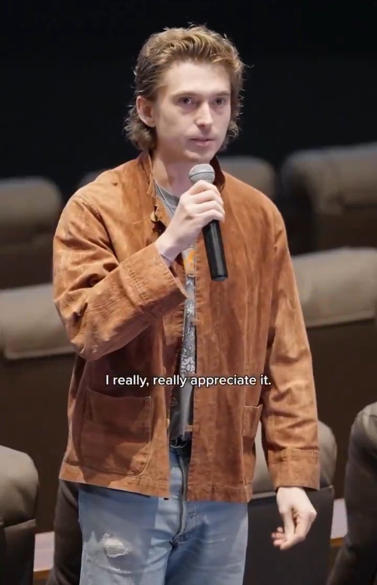 sarahkyle7's tweet photo. Austin Abrams At A Screening Of WhaleFall.
#Whalefall https://t.co/TBj9Vcwg2F