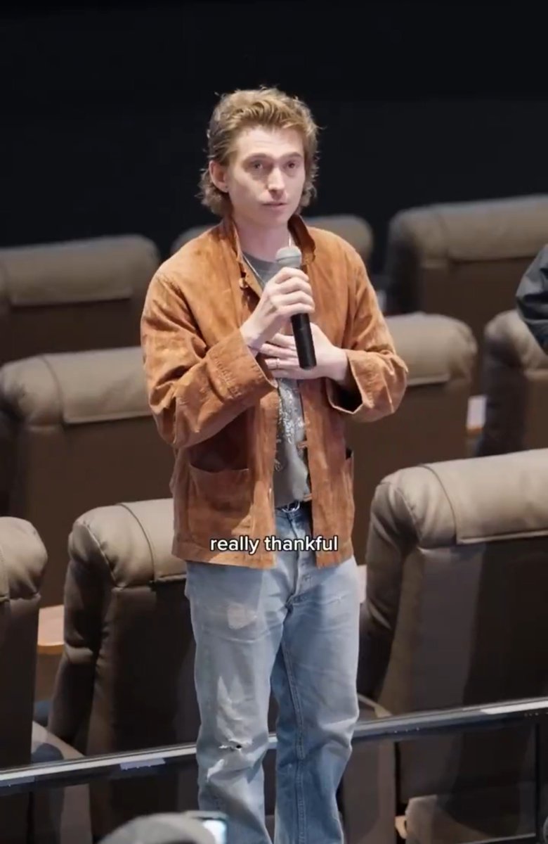 sarahkyle7's tweet photo. Austin Abrams At A Screening Of WhaleFall.
#Whalefall https://t.co/TBj9Vcwg2F