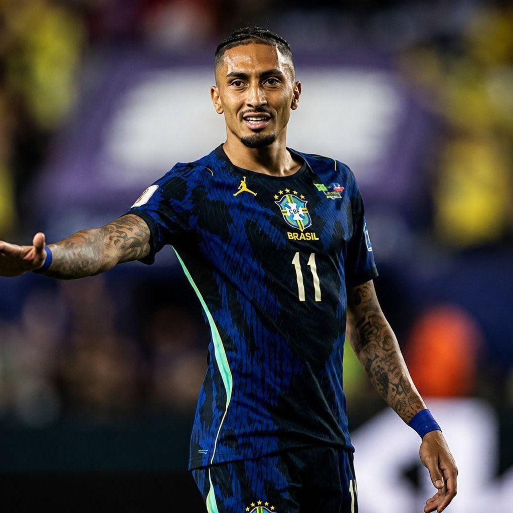 ActuFoot_'s tweet photo. 🚨🚨 FIN DE TRÊVE INTERNATIONALE POUR RAPHINHA 🇧🇷 !!! ❌

Le Brésilien rentre à Barcelone se soigner avec un œdème musculaire.

🗞️ @geglobo https://t.co/VHvnX0nGwx