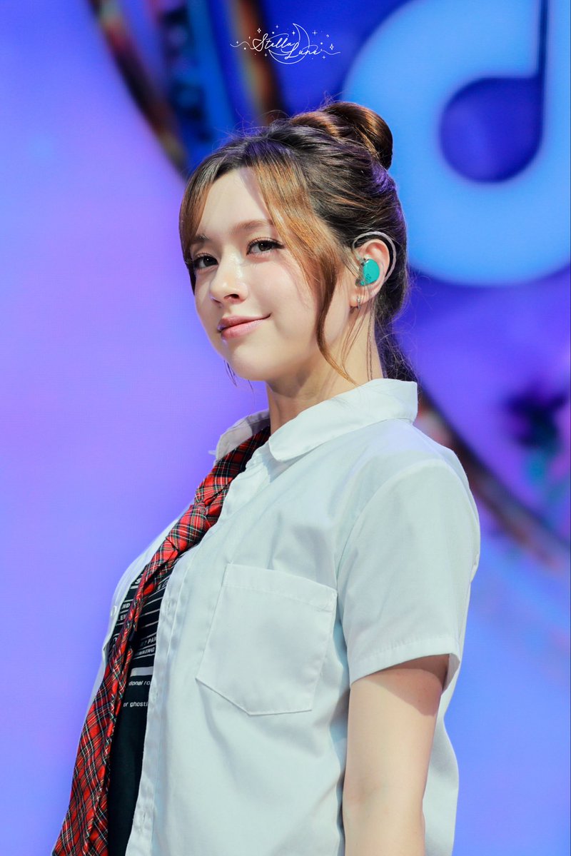 Starrism0614's tweet photo. 260930

#CHANELLEMOON #문샤넬
#FIFTYFIFTY #피프티피프티 https://t.co/hcMQzgFjGb
