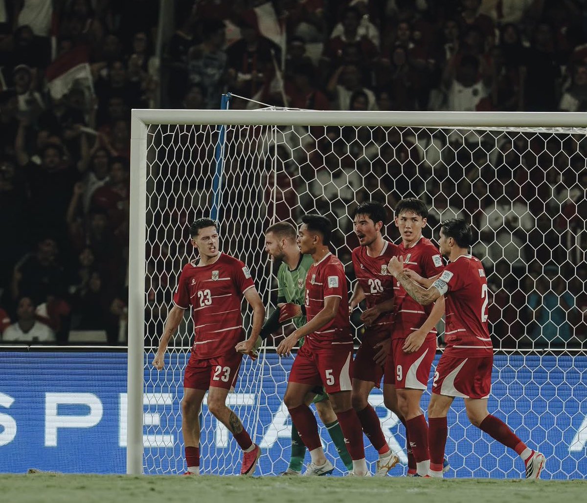 ftblindonesia's tweet photo. Indonesia’s FIFA ASEAN Cup 2026 group-stage journey:

✅ vs 🇸🇬 = fitness &amp; chemistry test.
 ✅ vs 🇲🇾 = defending test (10 men for 60 minutes).

⏳ vs 🇧🇩 = attacking test (must score plenty of goals).

One more test tomorrow 👊 https://t.co/fhHqg5IYy3