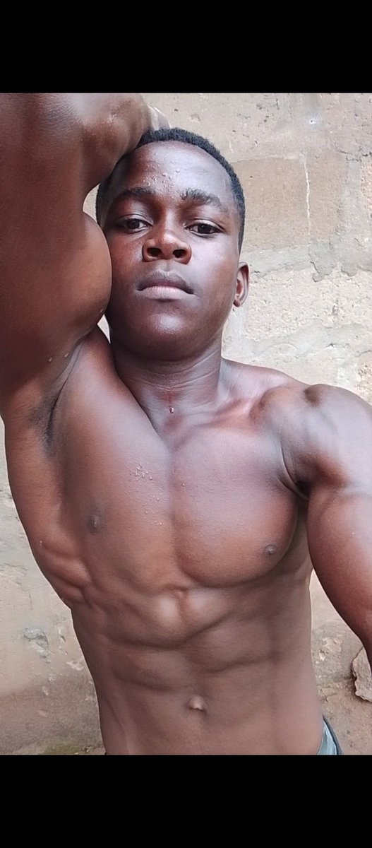 Okoro432's tweet photo. Getting the perfect male body according to Greek's https://t.co/huhjNHjypQ