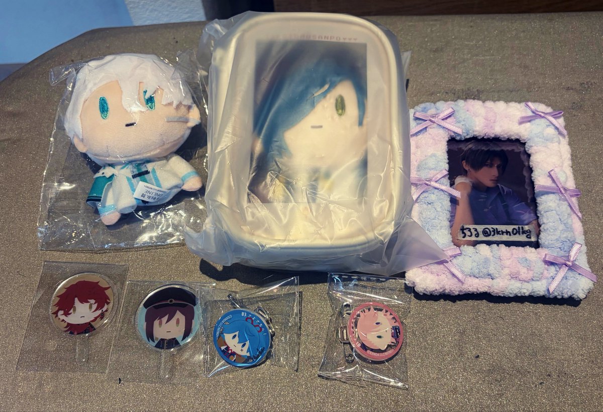 3krn01kg's tweet photo. 【ゆる募/交換】刀剣乱舞 ぽちくじ
譲)
A賞 青江 
B賞 雲生
D賞 三郎 面影
E賞 宗三 小夜
求)
A賞 長義 鶴丸(友人分)
B賞 後家
D賞 山姥切国広
E賞 長谷部 安宅切
A.B⇆A.B、D.E⇆D.Eでの交換
郵送のみ
よろしくお願いします！ https://t.co/wQOVtfkd04