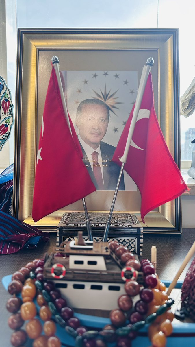 mreyavuz's tweet photo. Biz 15 yaşımızdan beri senciyiz, sadece senciyiz..

Allah başımızdan eksik etmesin.. https://t.co/84WFy2nS8I