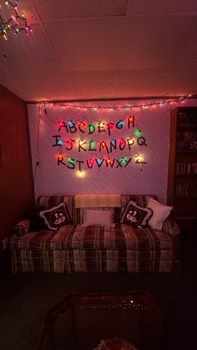 JASMINEaCURRY's tweet photo. Every Stranger Things fan has to visit Jackson, Georgia. https://t.co/cYWdewIRCX