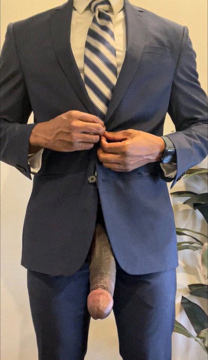 bnwo_alpha_'s tweet photo. You asked for a raise and your manager pulled out his huge dick….. Wyd? 👀 https://t.co/r1W3XDm7lC