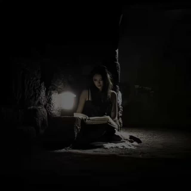 SOYBONIT's tweet photo. Katherine Pierce’s parents’ deaths were among the most tragic moments in The Vampire Diaries. After becoming a vampire and fleeing Klaus, she returned home to find he had killed her entire family as revenge, shaping her fear, distrust, and survival https://t.co/zD4I4xYzuK