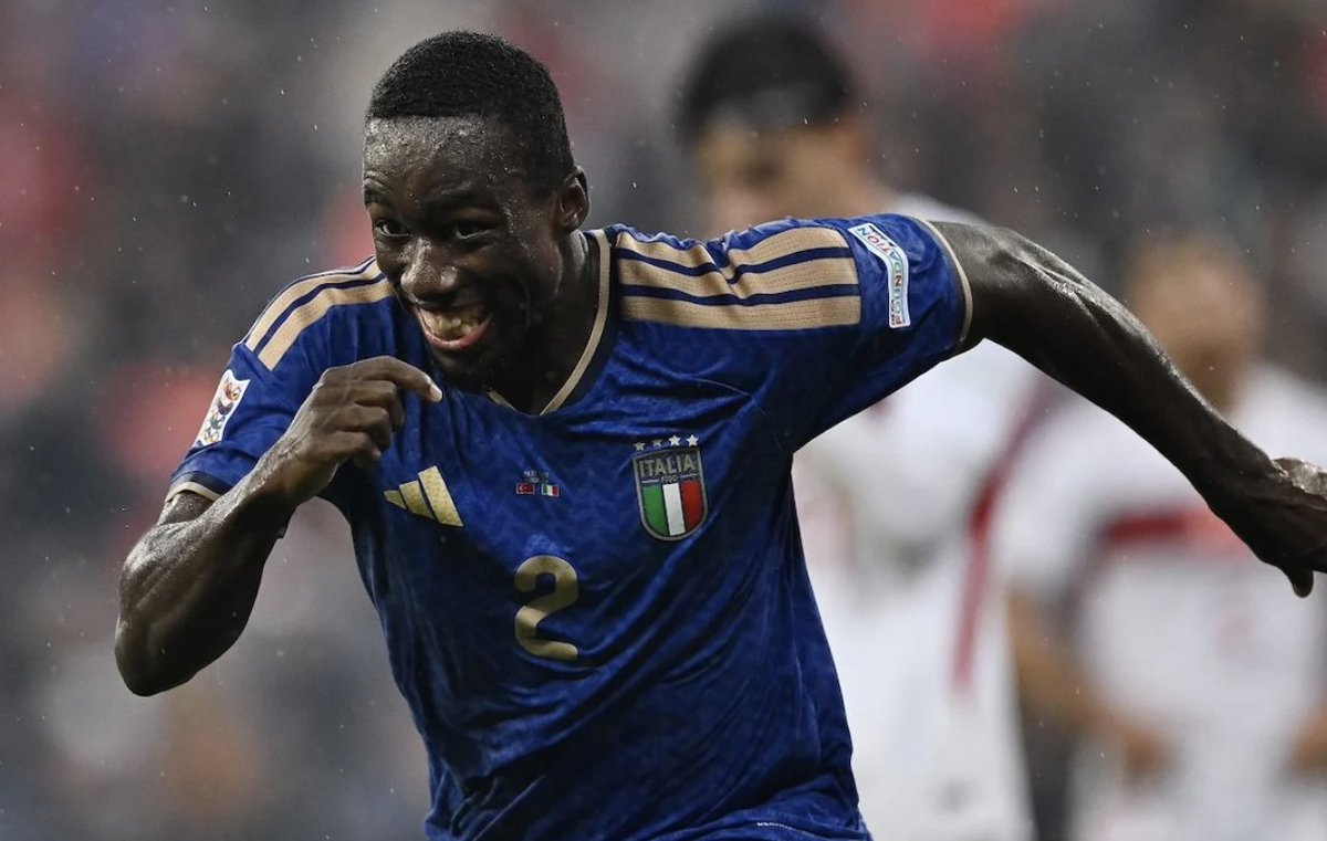 napolista's tweet photo. #Kayode, scartato dalla #Juve a 14 anni, ora incanta in Nazionale

Un esordio da sogno in azzurro, con tanto di gol, per il terzino del Brentford. Ma dietro la favola di Michael Kayode c'è il rifiuto dei bianconeri.
https://t.co/r1CTF17FzT https://t.co/Hh0as3EN7H