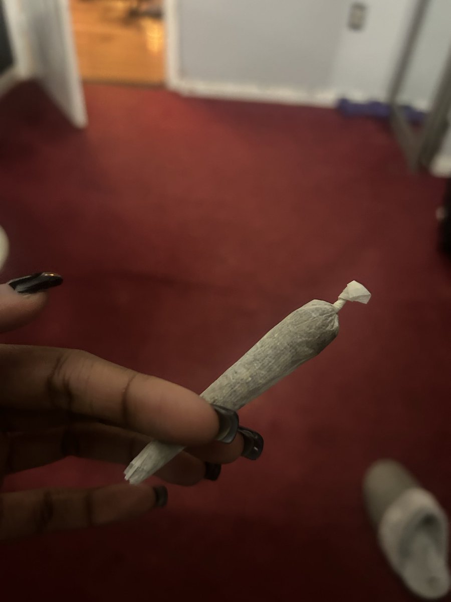 muthemloo's tweet photo. night routine https://t.co/brVveegfJZ