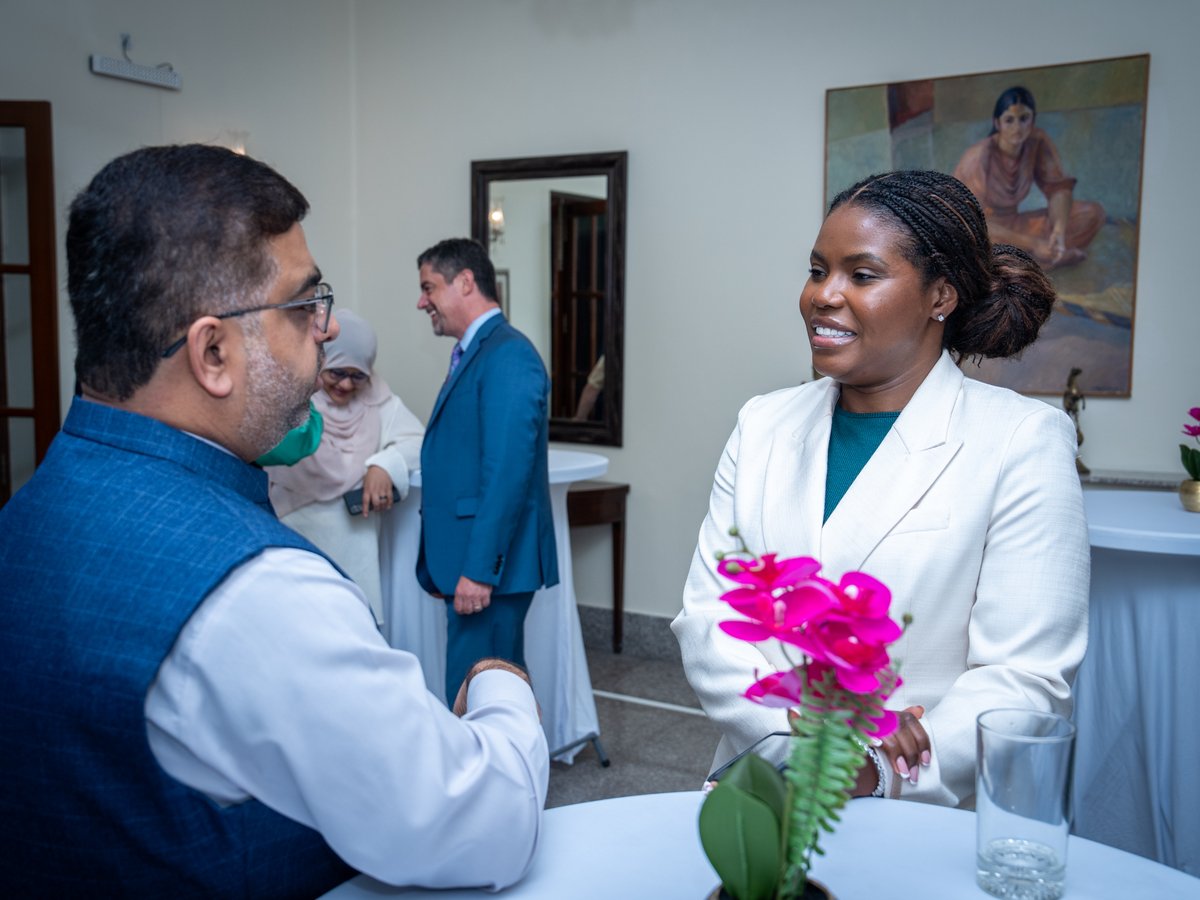 USCGLahore's tweet photo. American scholarship and the open exchange of ideas continue to build connections around the world. 🇺🇸🎓

Public Affairs Officer Torrey Goad welcomed visiting U.S. professors, Association for Asian Students (AAS) leadership, @lifeatlums representatives, and academics from across Lahore and Punjab to a networking reception hosted by the U.S. Consulate General in connection with AAS-in-Asia 2026.