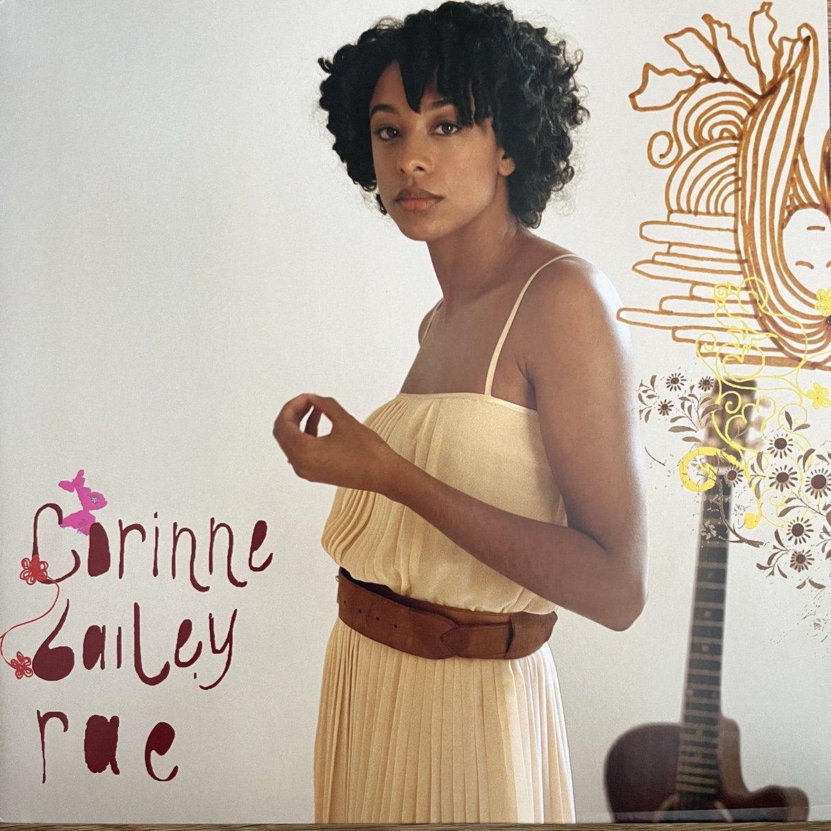 namelesslisten's tweet photo. 彼女はやっぱりこのデビュー作なんです。素晴らしいフォーキーソウル。

CORRINE BAILEY RAE https://t.co/s6jEEymz0e