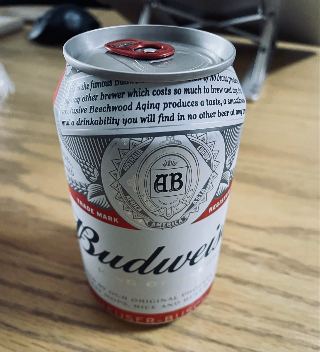akatsukiinami's tweet photo. 生ビールはサッポロクラシック派ですが、
缶ビールはバドワイザーが好きです。
アサヒスーパードライも好き✨

……どれも美味しいよね！ https://t.co/lW0c2VdHoR